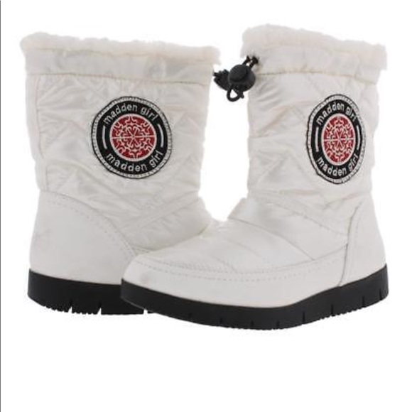 Madden Girl Shoes - Madden Girl Icicle White Snow Boot (Sz 6.5)